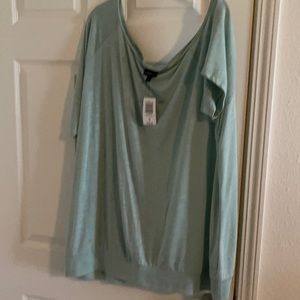 NWT sz 4 torrid Harbor Gray top